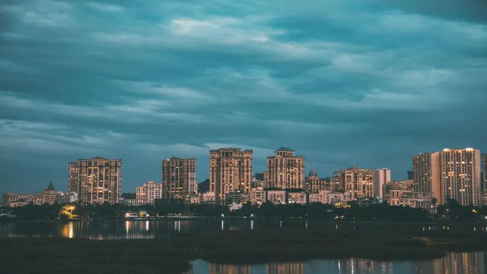 Pic of mumbai skyline